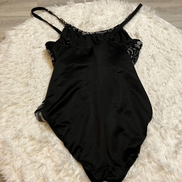 Magic Suit Animal Print Lisa One Piece Swimsuit - Picture 7 of 11